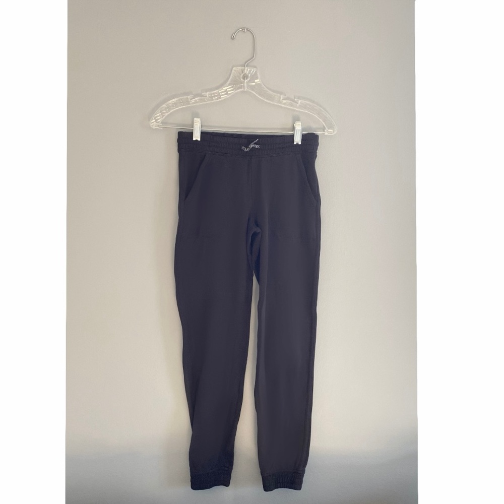 Ivivva Joggers